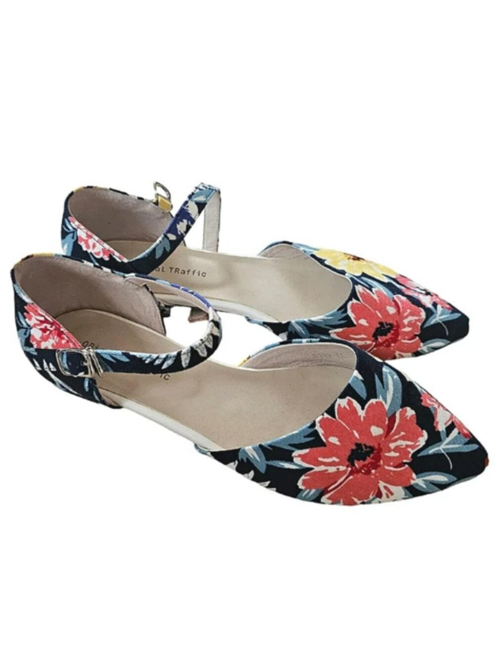 ORIENTAL TRAFFIC Colorful Floral Unique Clasp Pointed Toe Flats